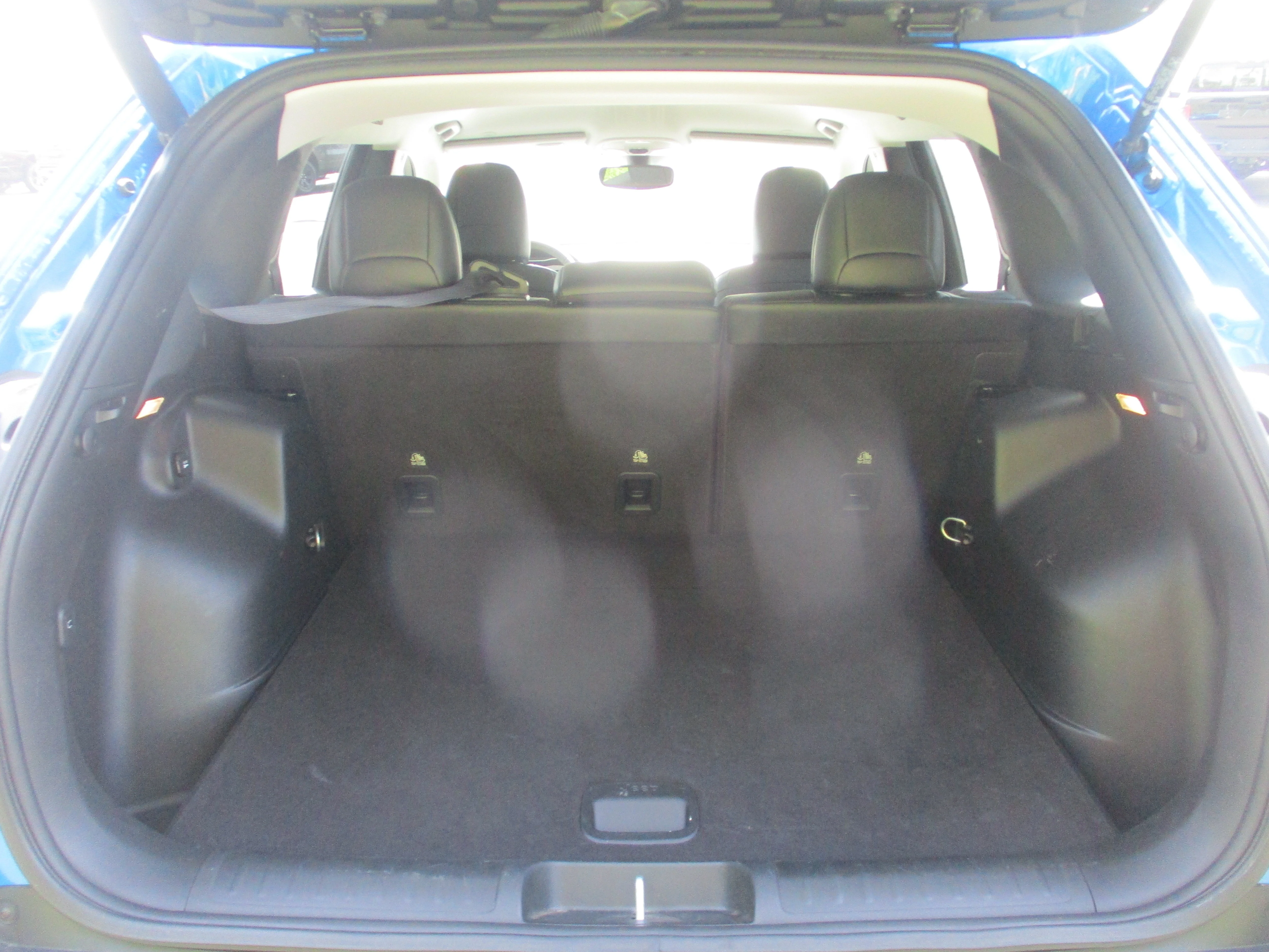 Used 2022 Hydro Blue Pearlcoat Jeep Trailhawk image 47