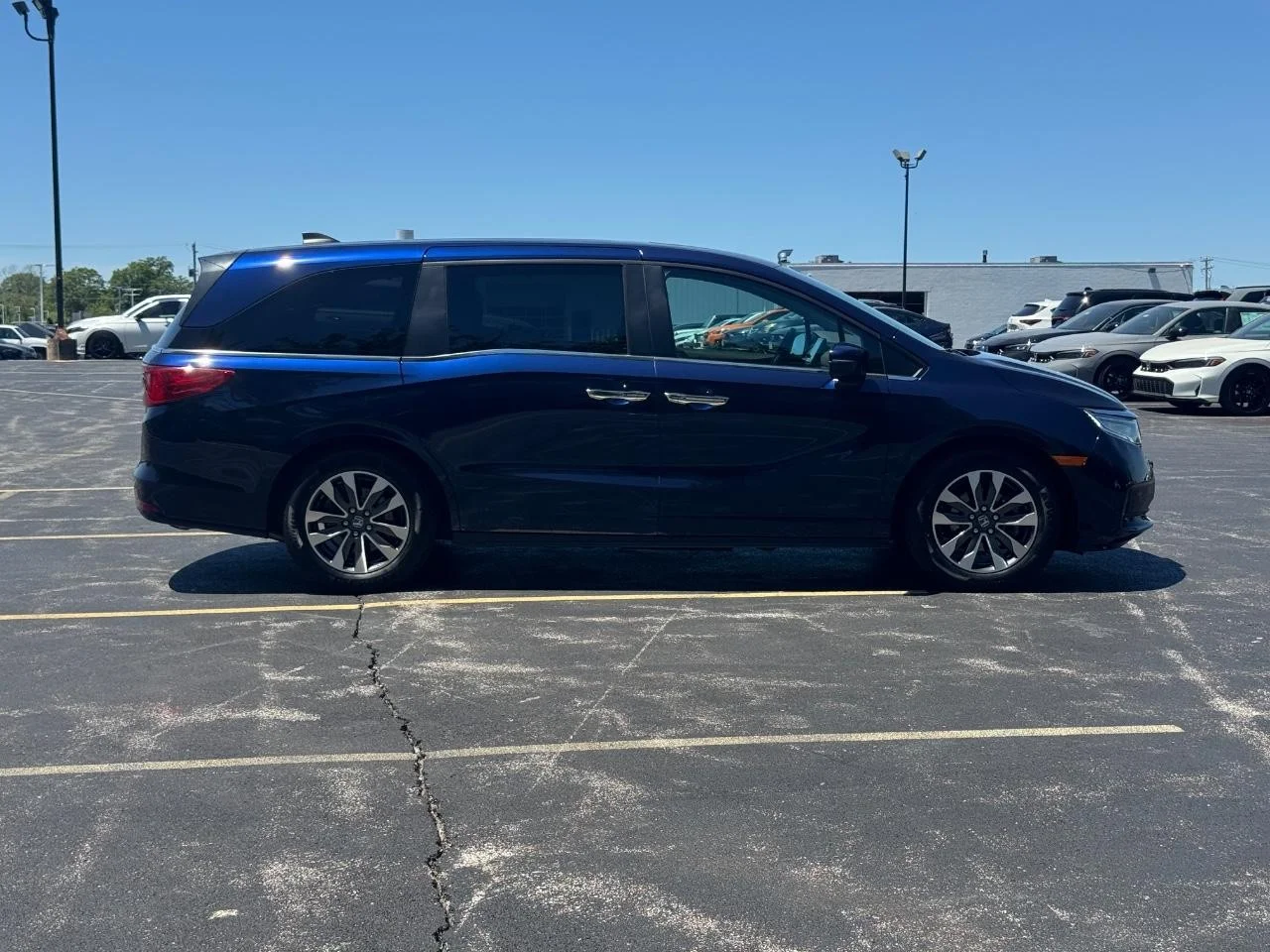 Certified Used 2023 Obsidian Blue Pearl Honda EX-L image 3