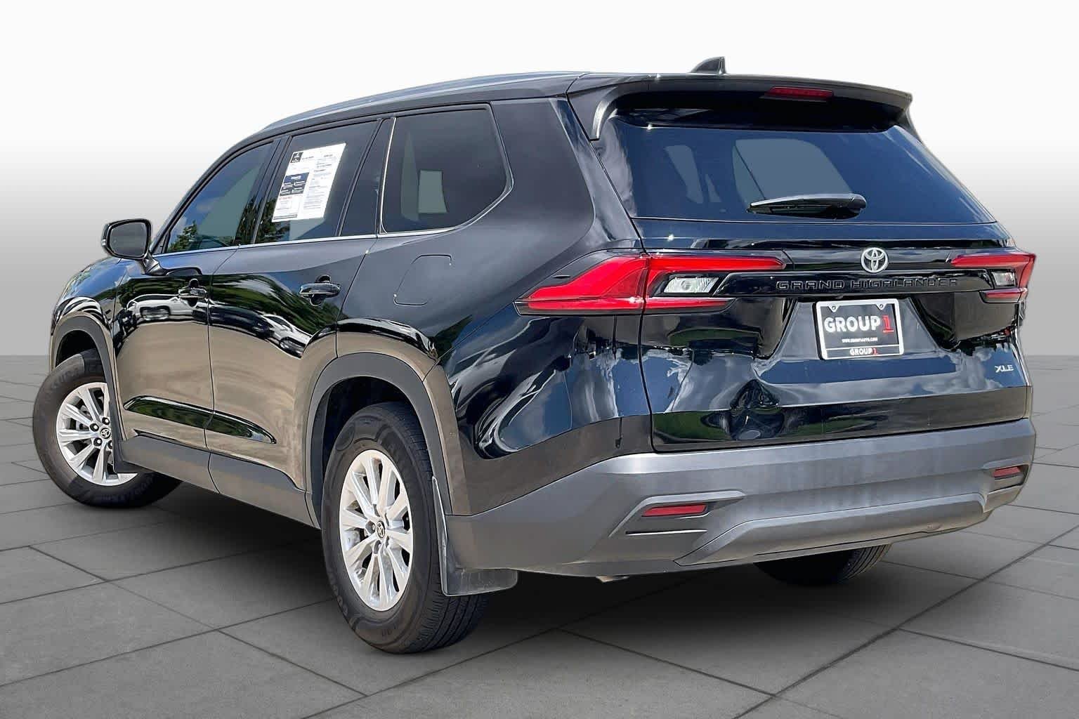 Used 2024 Midnight Black Metallic Toyota XLE image 11