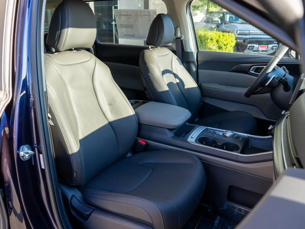 New 2026 Deep Chroma Blue Kia LXS image 9