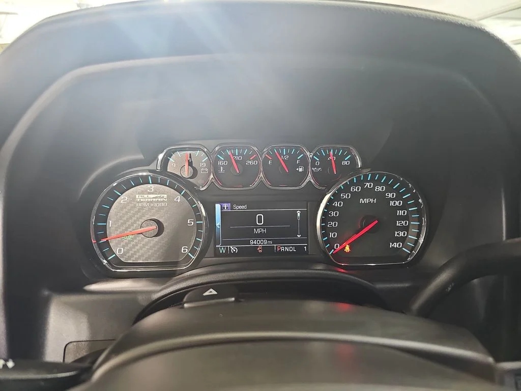Certified Used 2018 White GMC SLT image 23