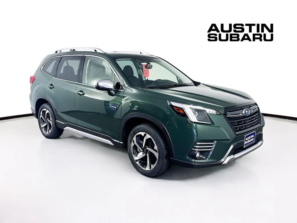 2023 Subaru Forester Touring's photo