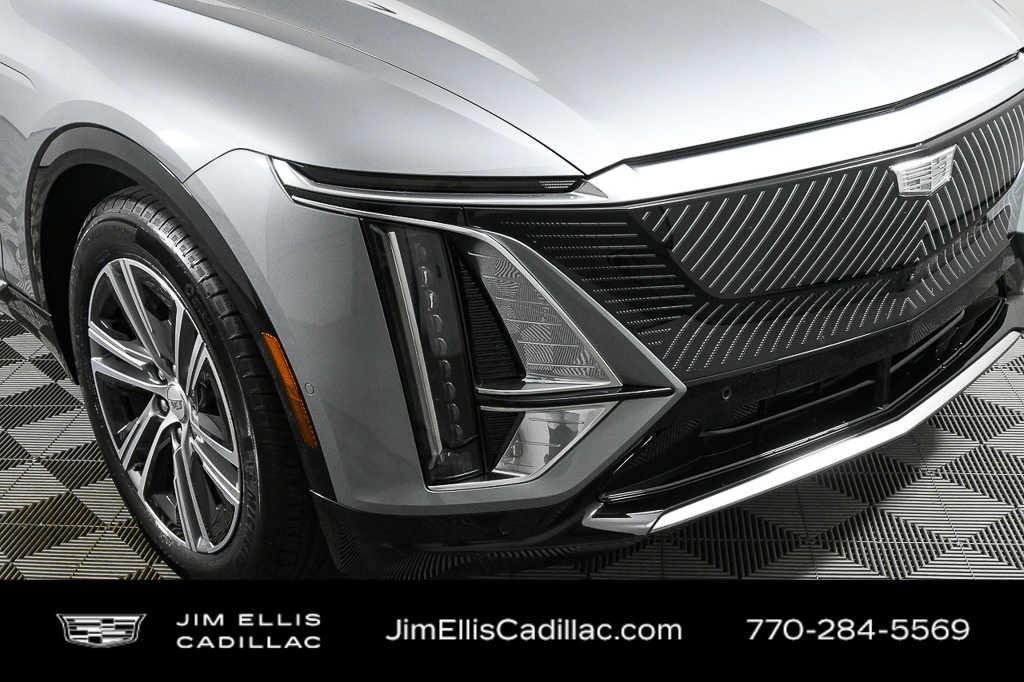 New 2026 Argent Silver Metallic Cadillac Luxury image 37