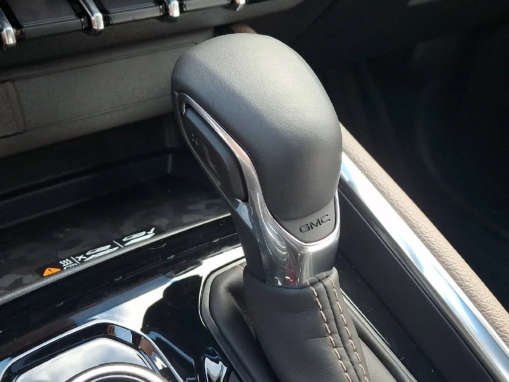 2026 GMC Canyon Denali - Photo 8