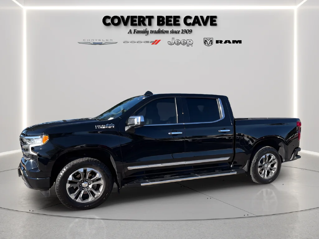 Used 2025 Black Chevrolet High Country image 4