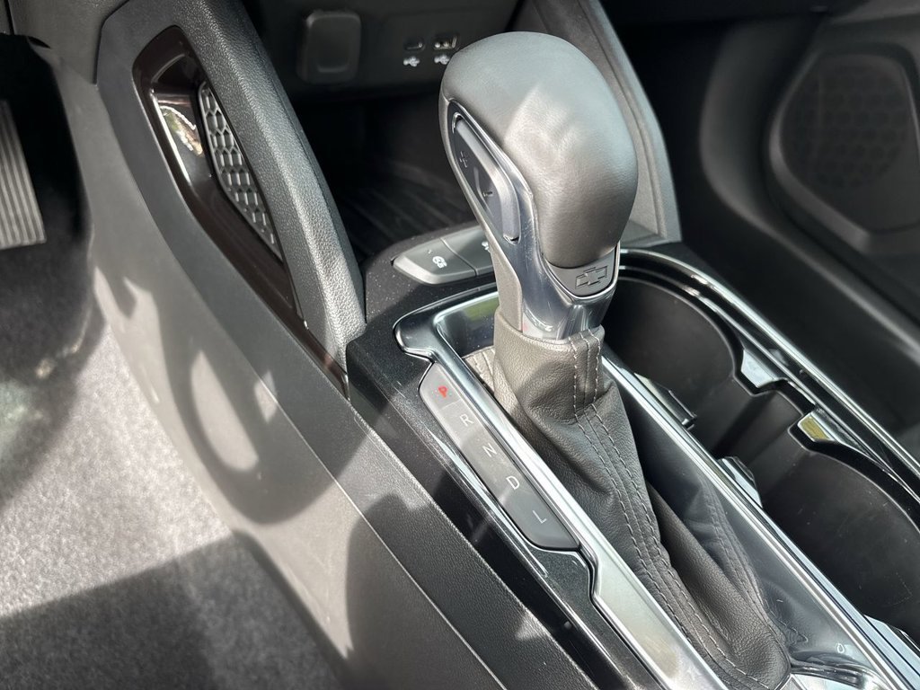 New 2026 Mosaic Black Metallic Chevrolet LT image 16