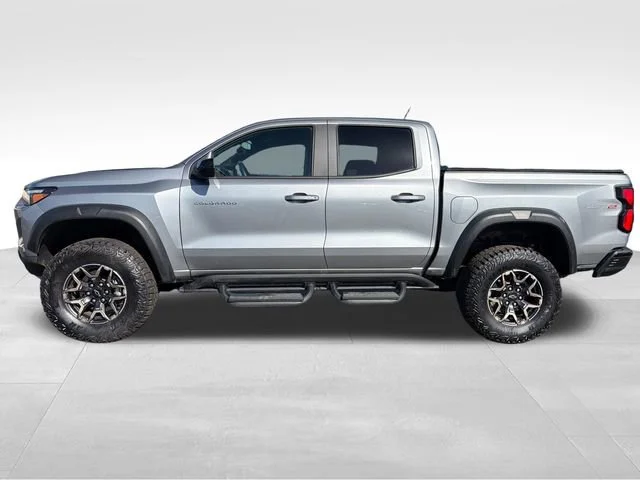 Used 2025 Sterling Gray Metallic Chevrolet ZR2 image 2