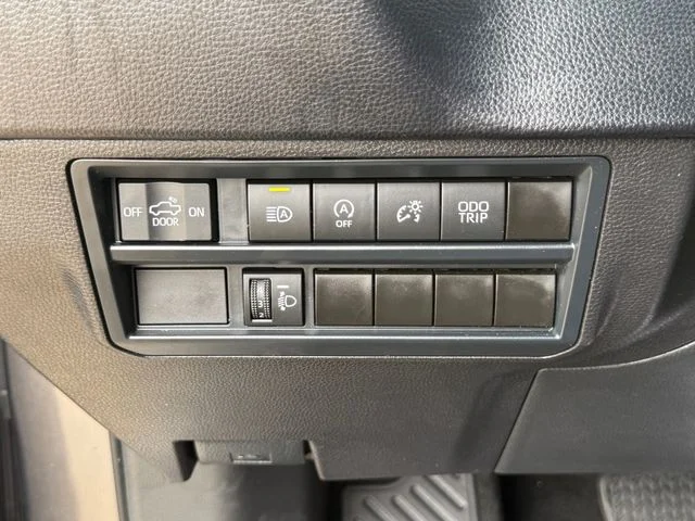Used 2025 Gray Toyota SR5 image 21