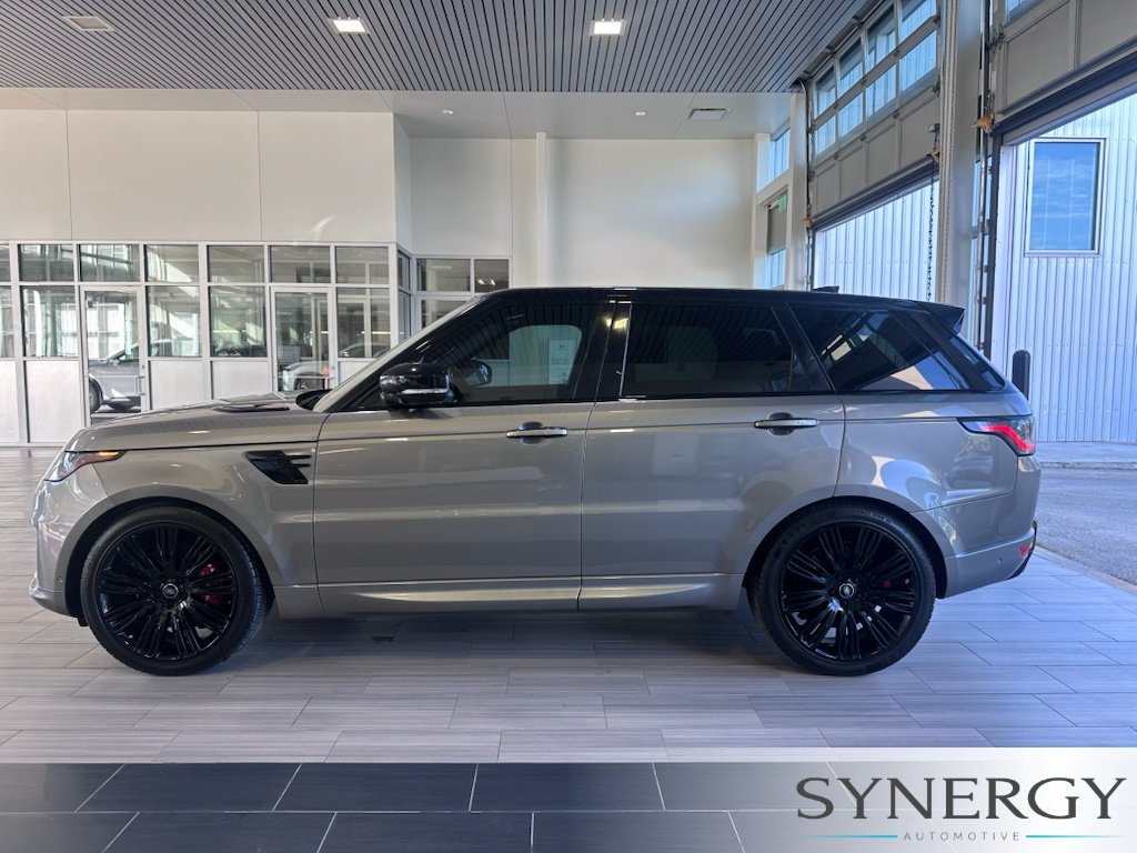 Used 2018 Silicon Silver Premium Metallic Land Rover HSE Dynamic image 12