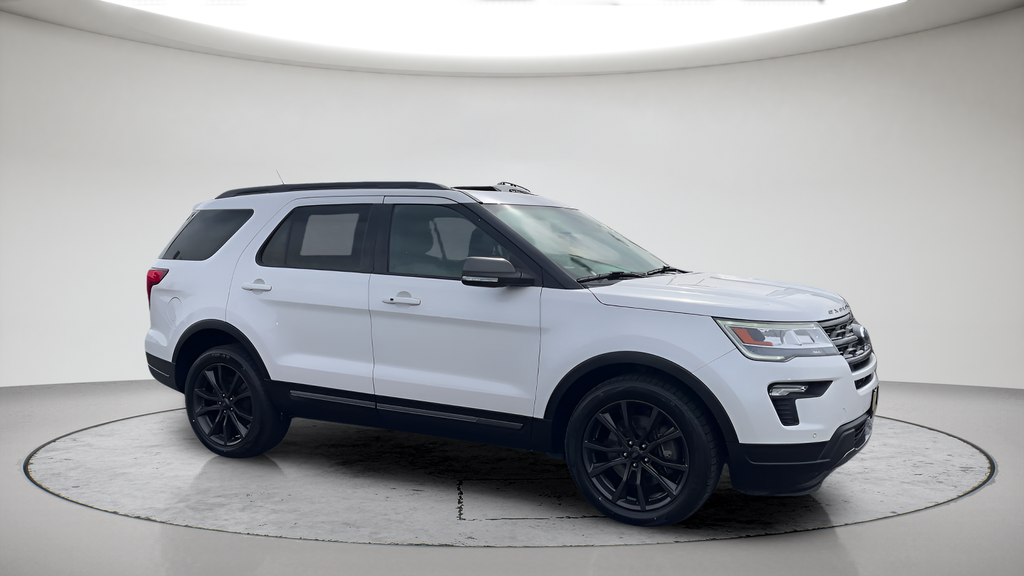 Used 2018 White Ford XLT image 4