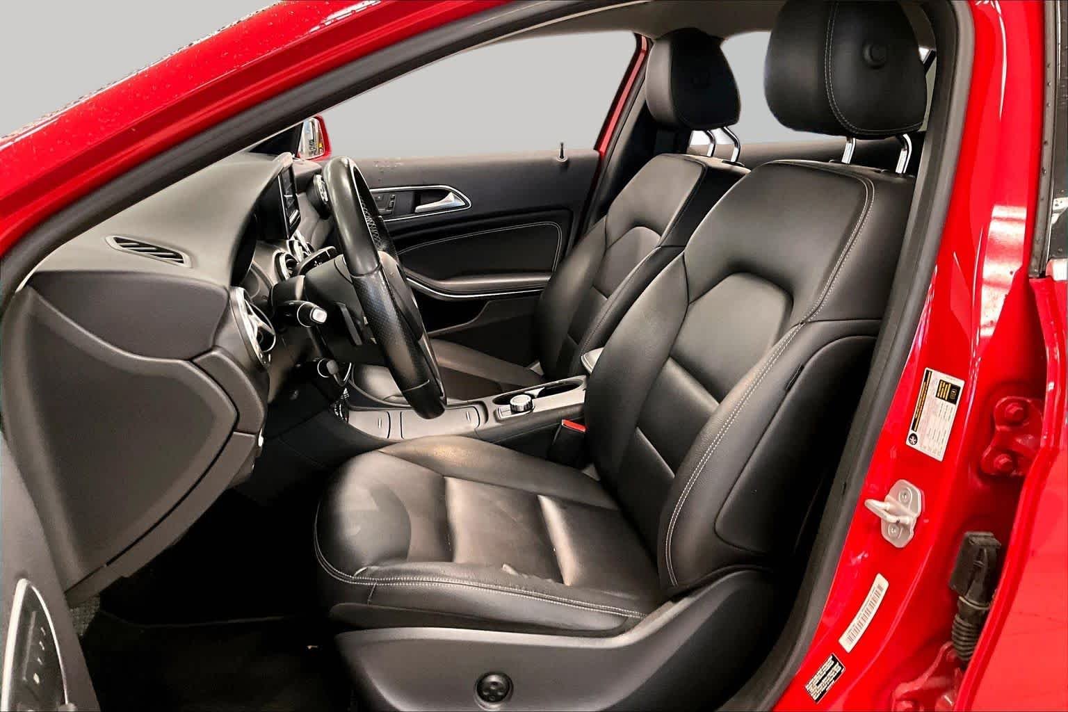 Used 2015 Jupiter Red Mercedes-Benz GLA 250 image 7