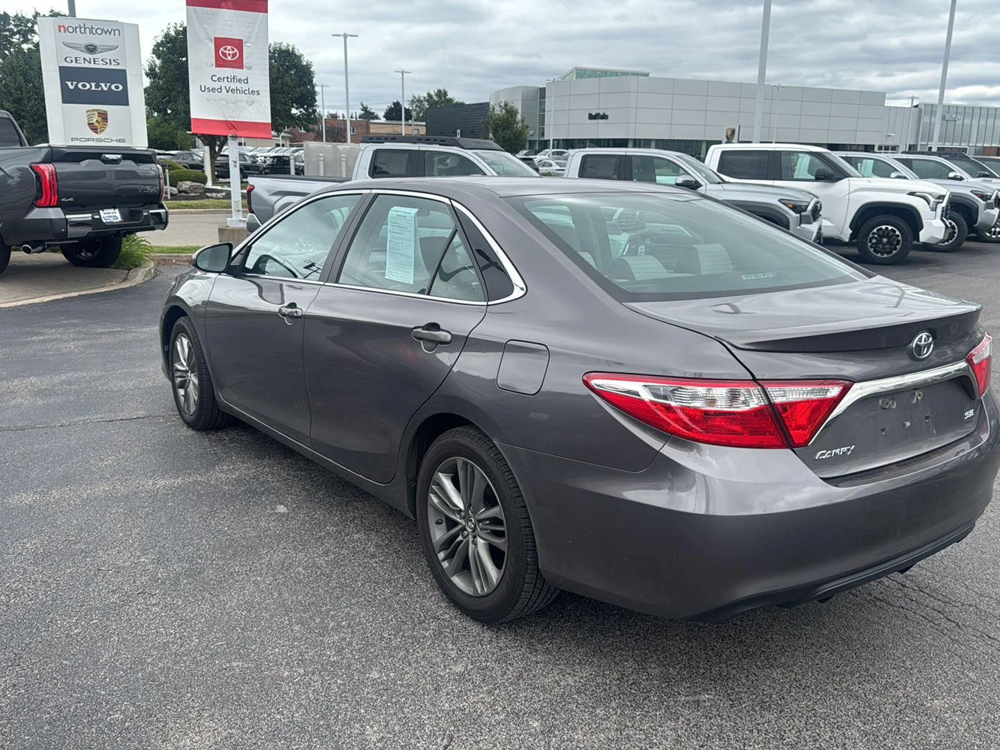Used 2016 Predawn Gray Mica Toyota SE image 4