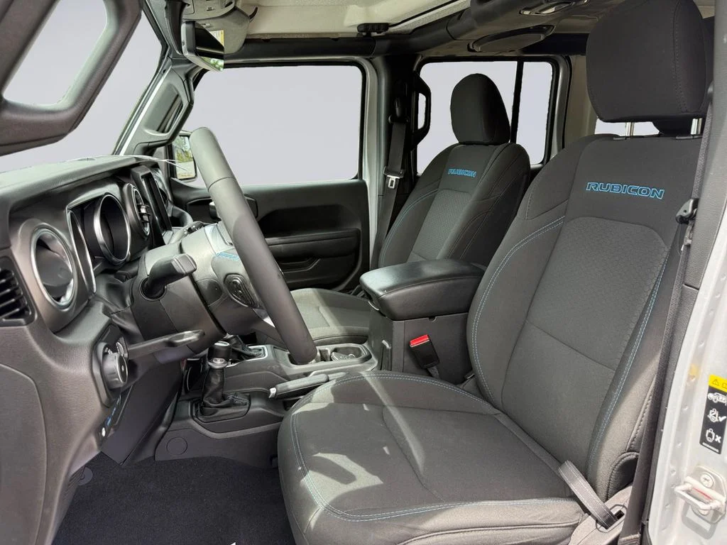 Used 2023 Silver Jeep Rubicon 4xe image 12