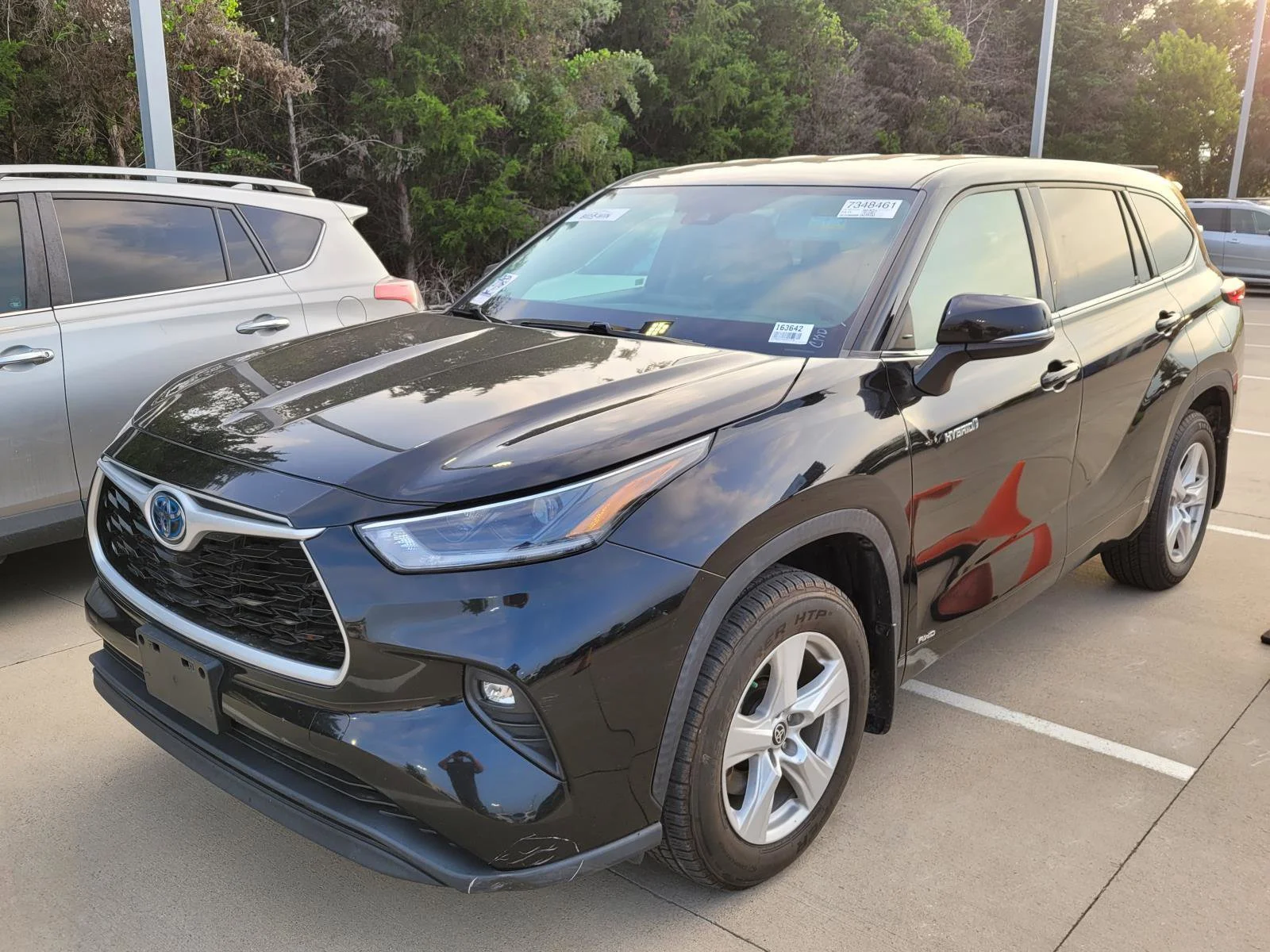 2021 Toyota Highlander LE