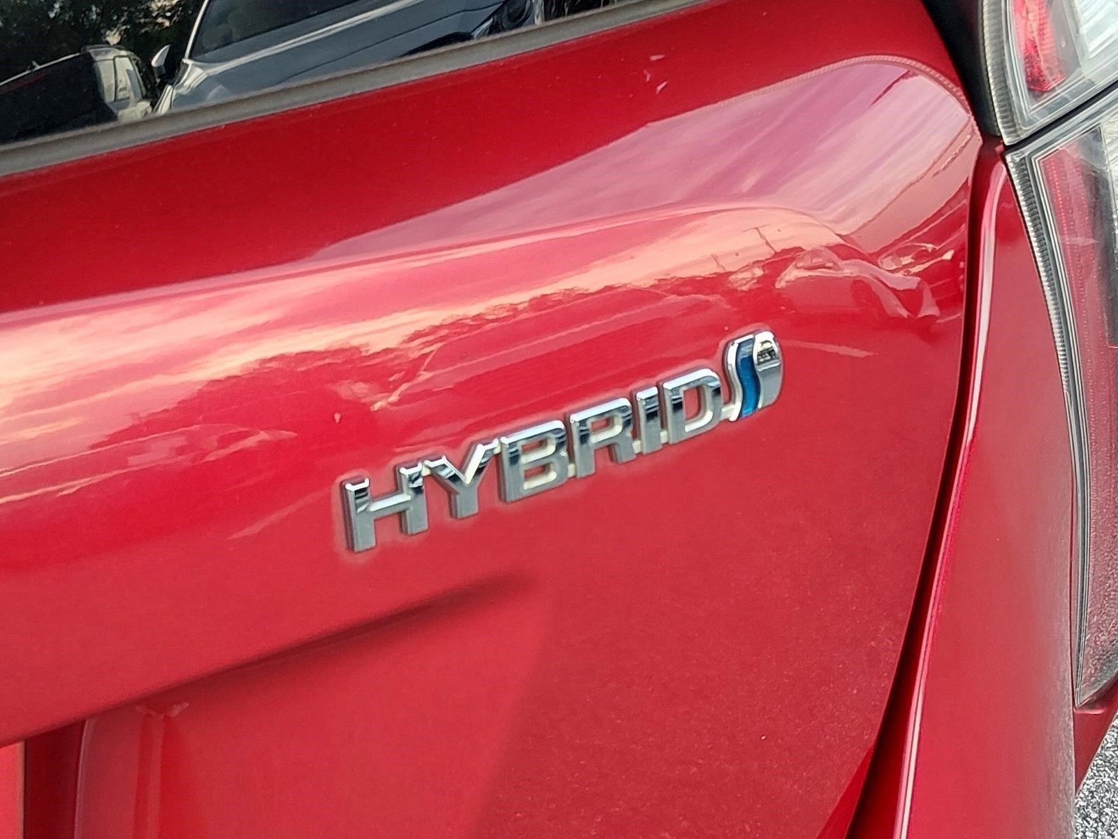 Used 2016 Hypersonic Red Toyota Two image 22
