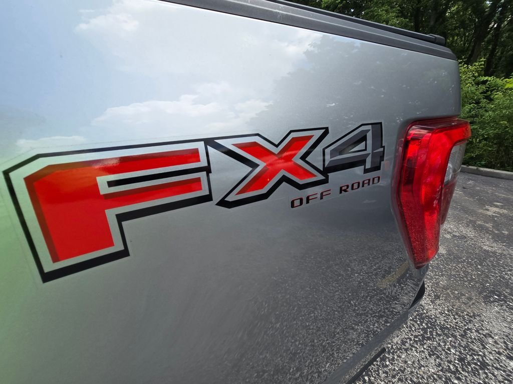 Used 2022 Silver Ford XL image 16