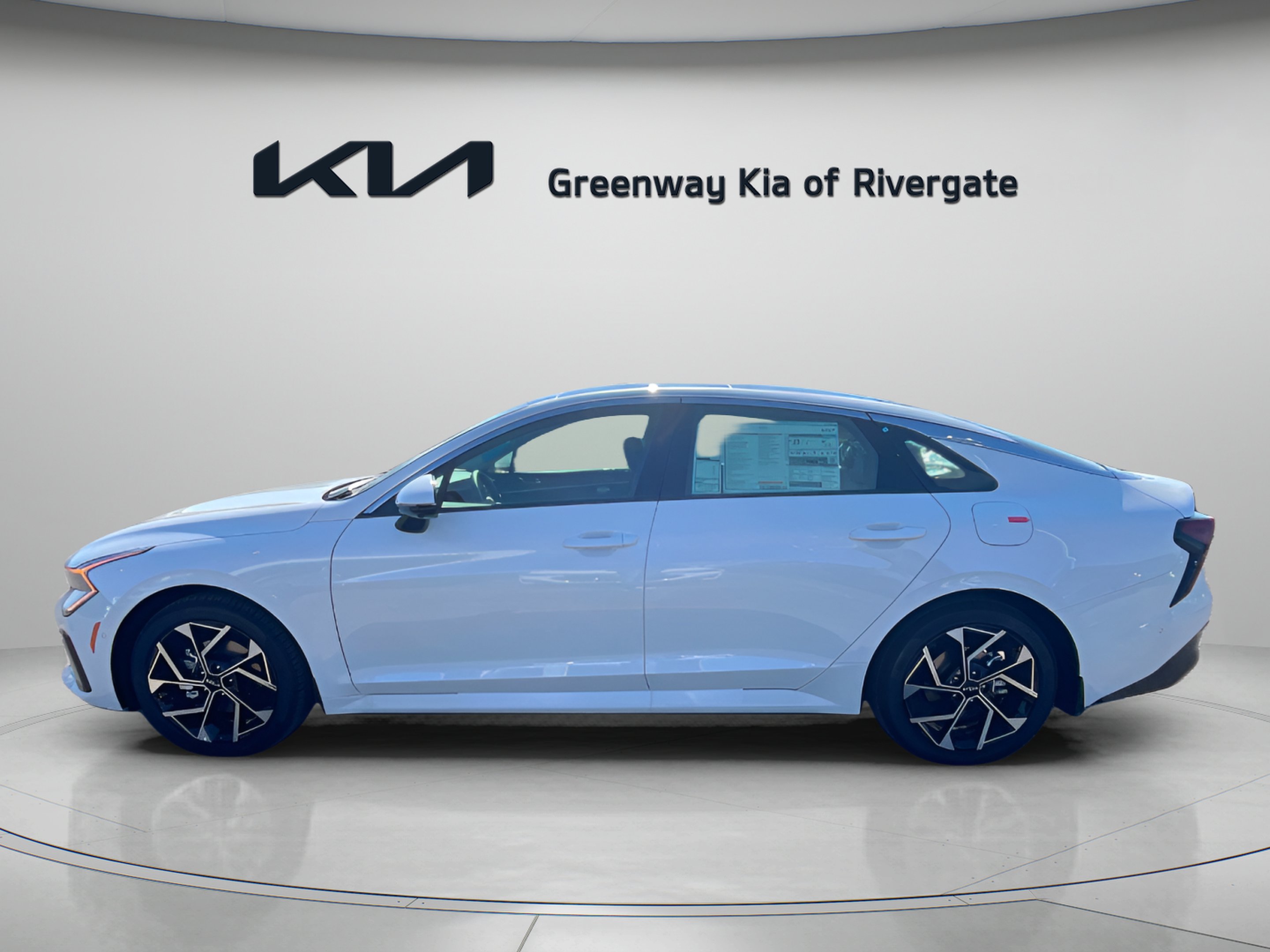 New 2026 Snow White Pearl Kia EX image 4