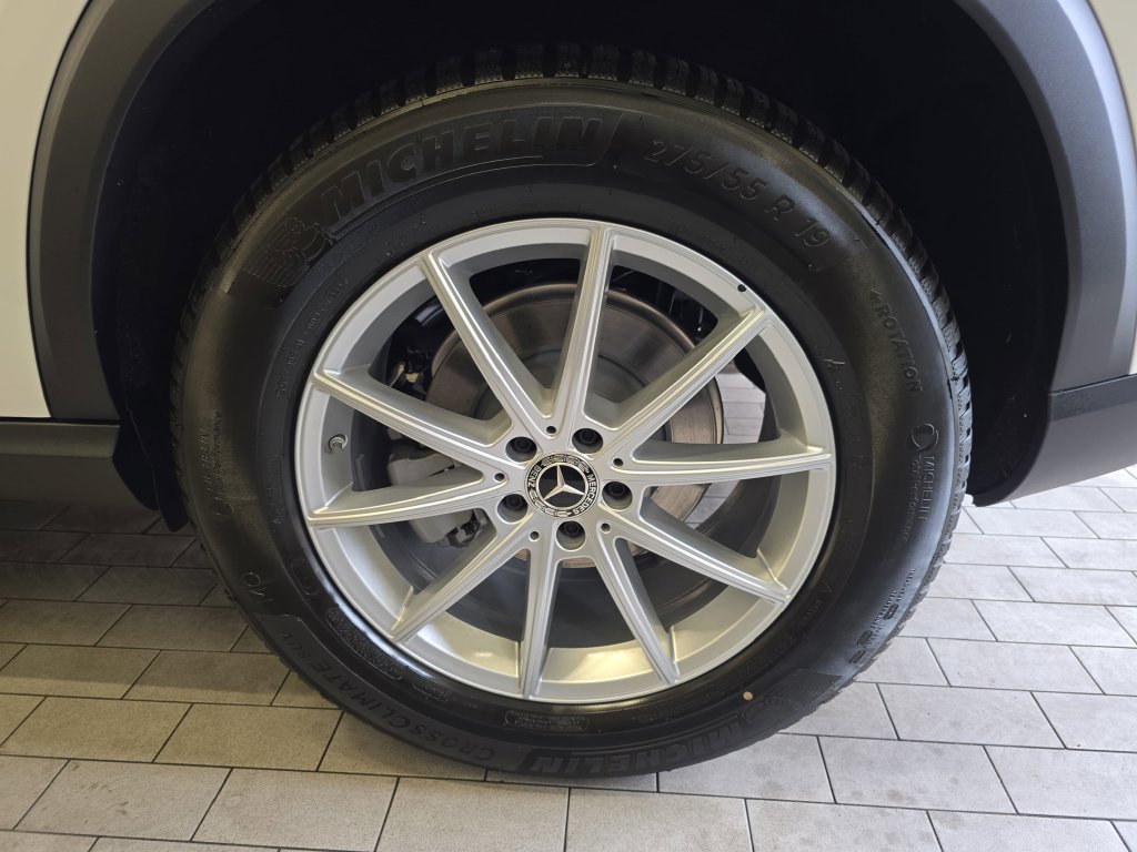 Certified Used 2026 White Mercedes-Benz GLE 350 image 38