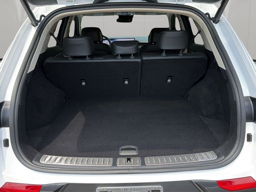 2026 GENESIS GV70 Standard - Photo 10