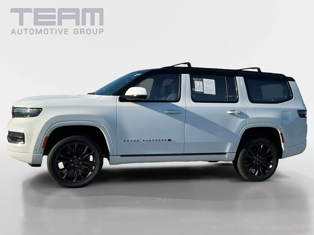 Used 2022 White Jeep Series II image 4