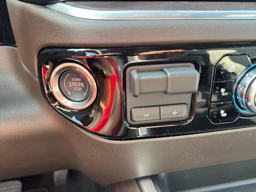 New 2026 Summit White GMC SLT image 24