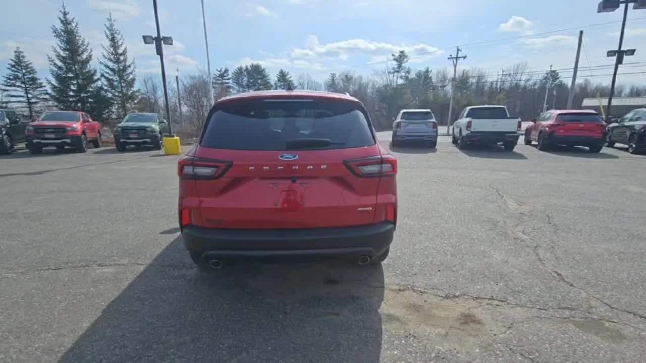 Used 2025 Rapid Red Metallic Tinted Clearcoat Ford ST-Line image 9
