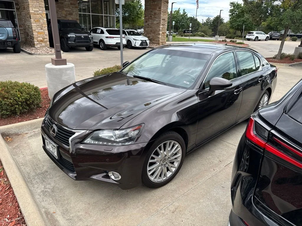 Used 2013 Red Lexus 350 image 1