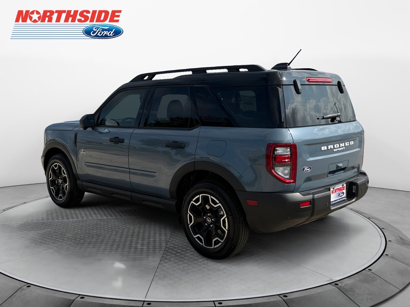 New 2026 Azure Gray Metallic Tri-Coat Ford Outer Banks image 5
