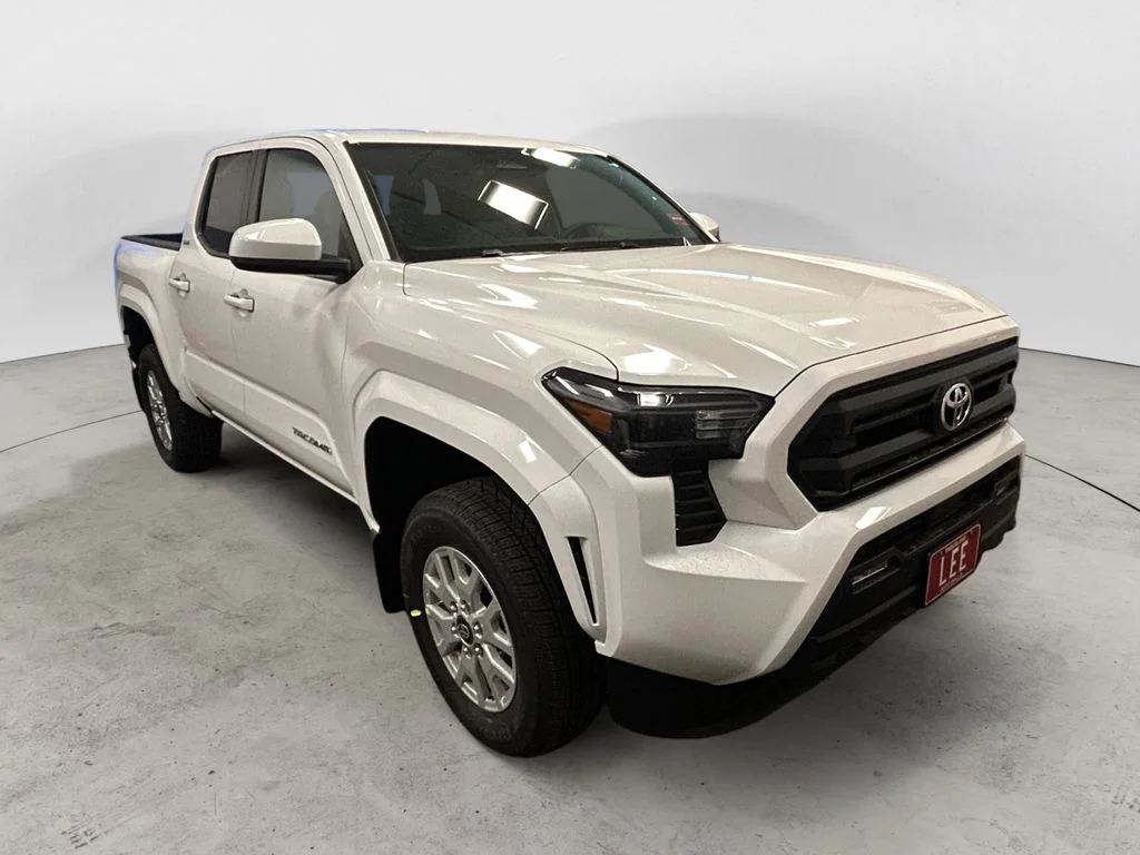 New 2026 Ice Cap Toyota SR5 image 7