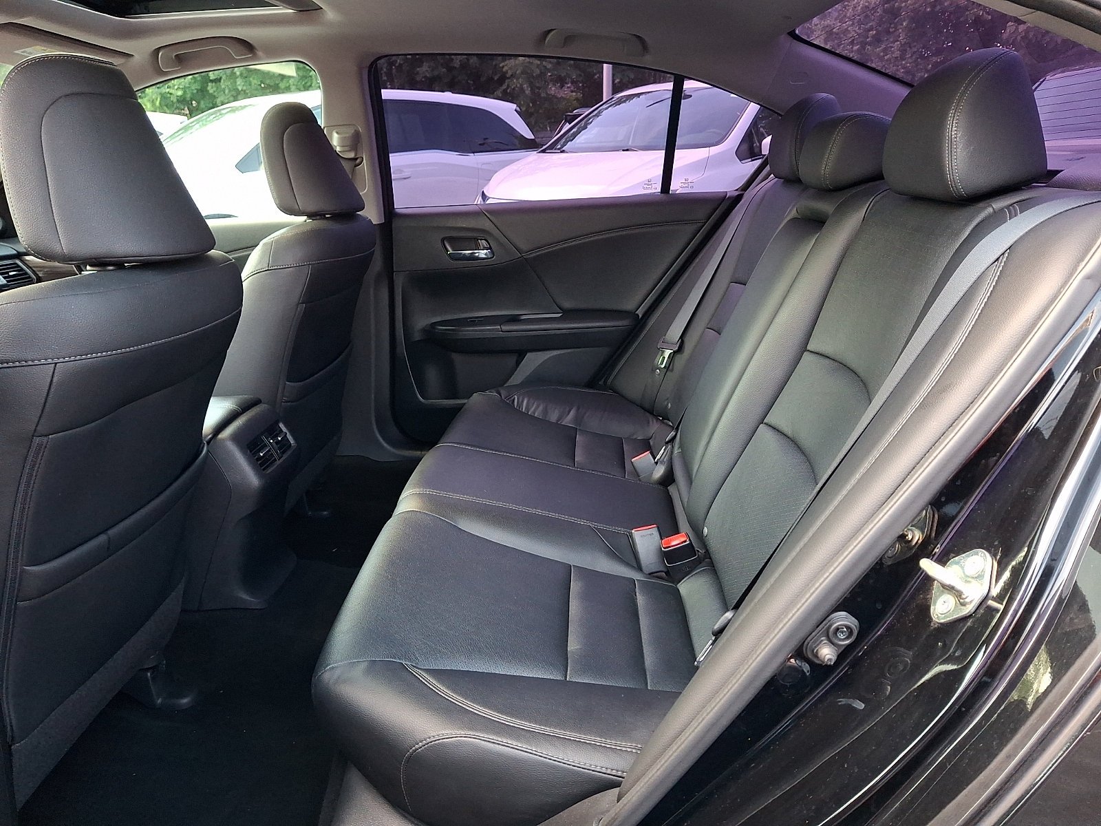 2017 Honda Accord EX-L - Photo 9