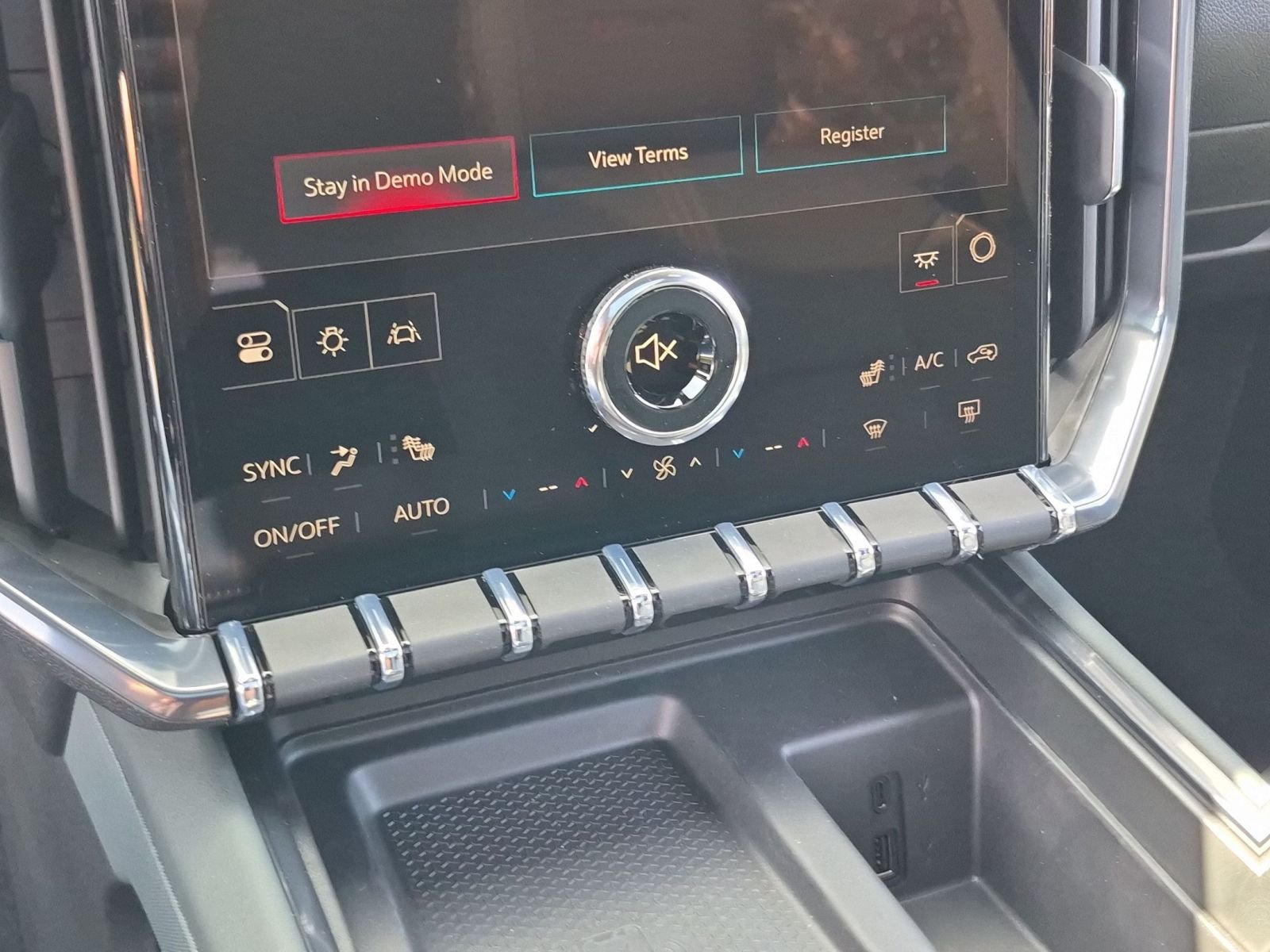 2026 GMC Acadia AT4 - Photo 12