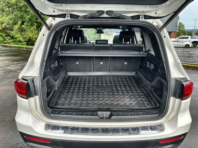 Used 2022 White Mercedes-Benz GLB 250 image 25