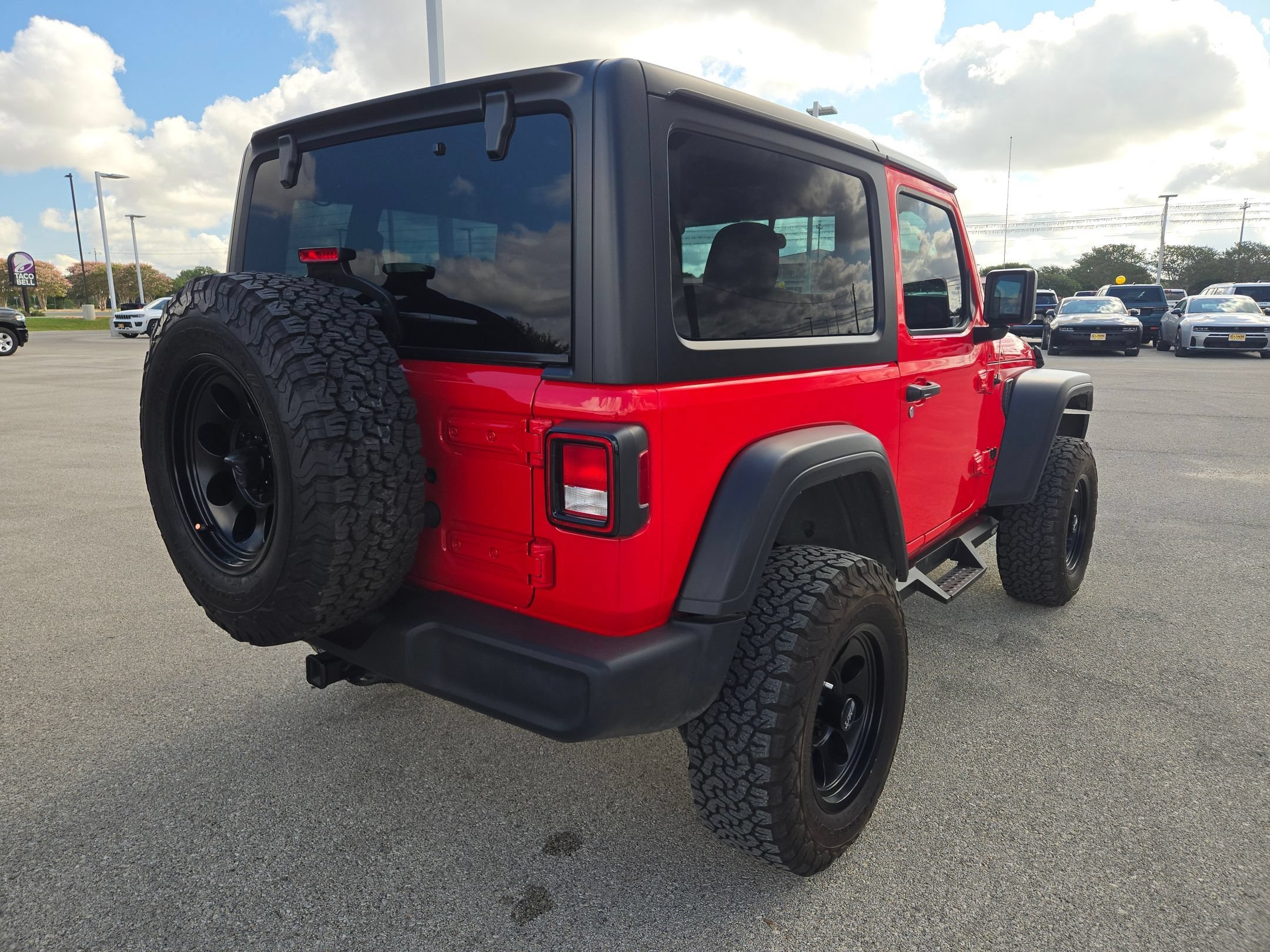 Used 2023 Firecracker Red Clearcoat Jeep Sport S image 3