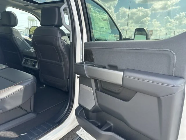2025 Ford F-250 Super Duty Lariat - Photo 16