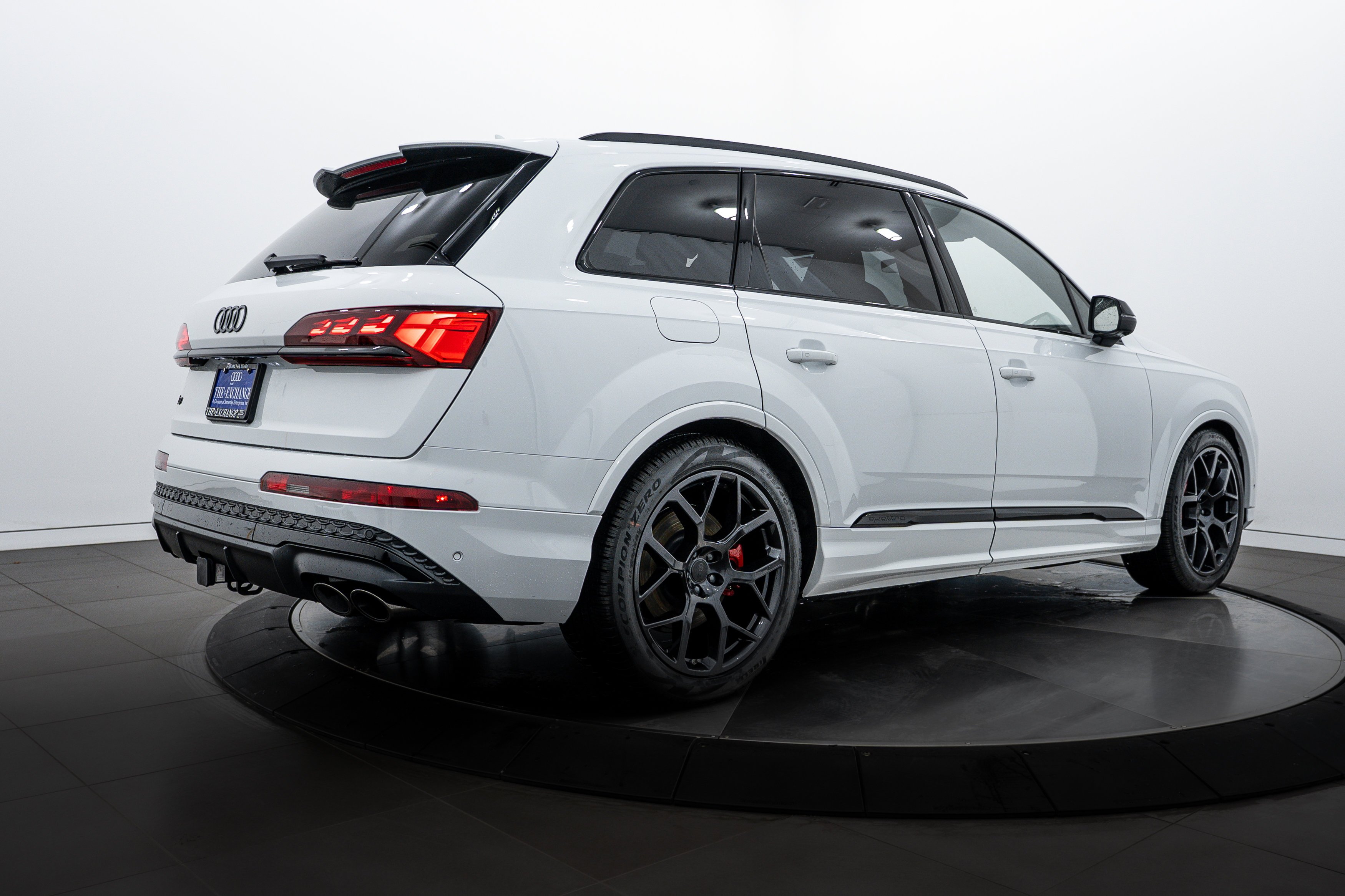 2026 Audi SQ7 Prestige - Photo 4
