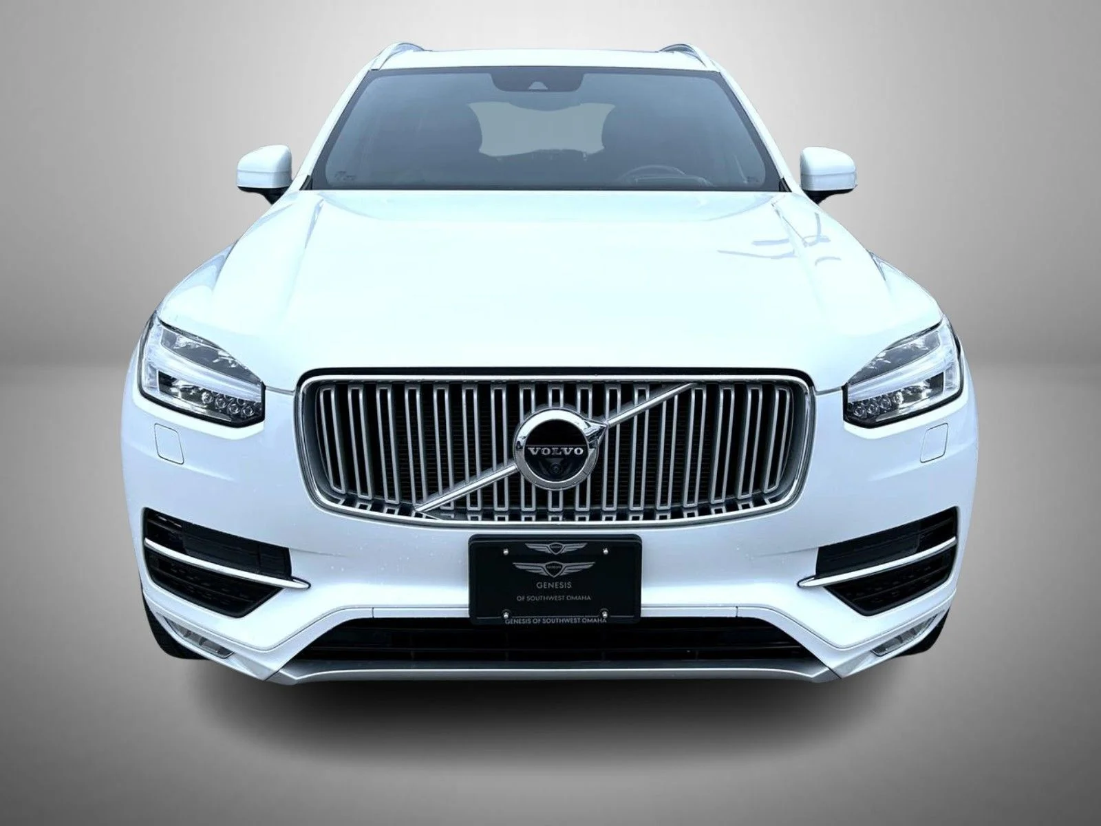 Used 2019 White Volvo T6 Inscription image 2