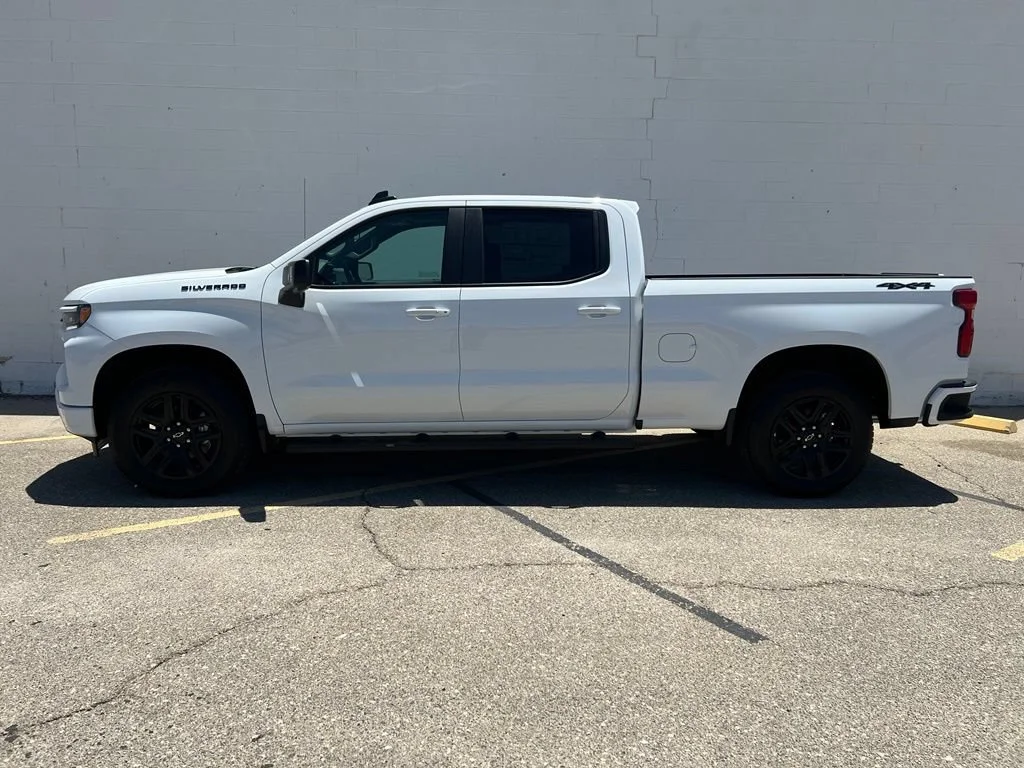New 2026 Summit White Chevrolet RST image 2