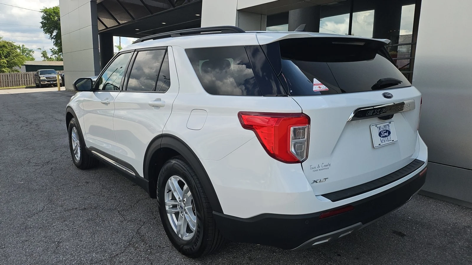 Used 2023 White Ford XLT image 3