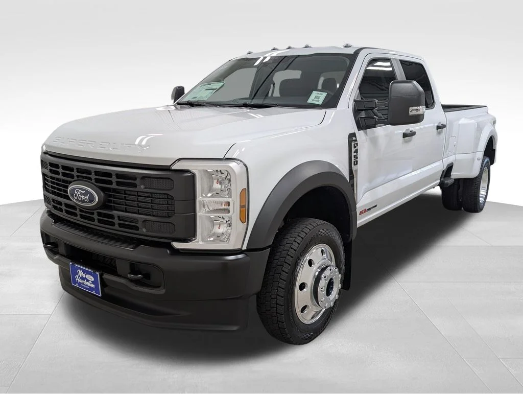 New 2026 Oxford White Ford F-450® XL image 20