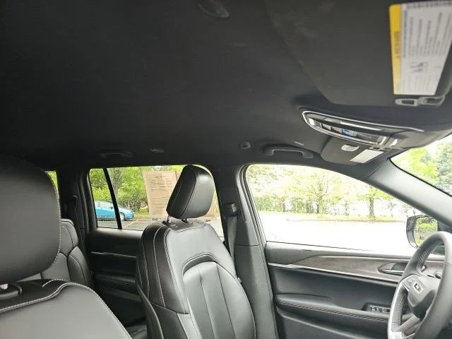 2024 Jeep Grand Cherokee L Limited - Photo 12