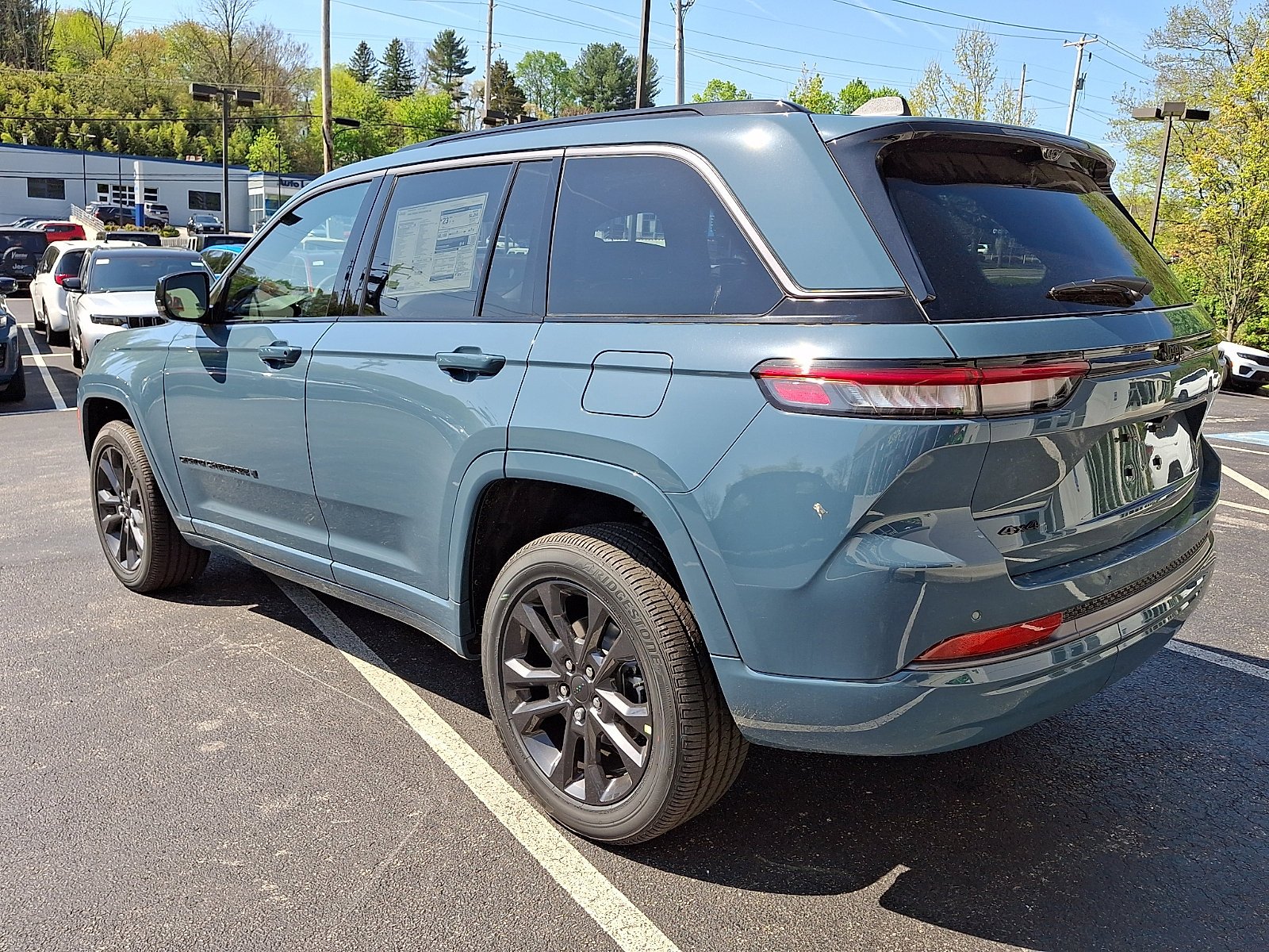 New 2026 Steel Blue Exterior Paint Jeep Limited Reserve image 4
