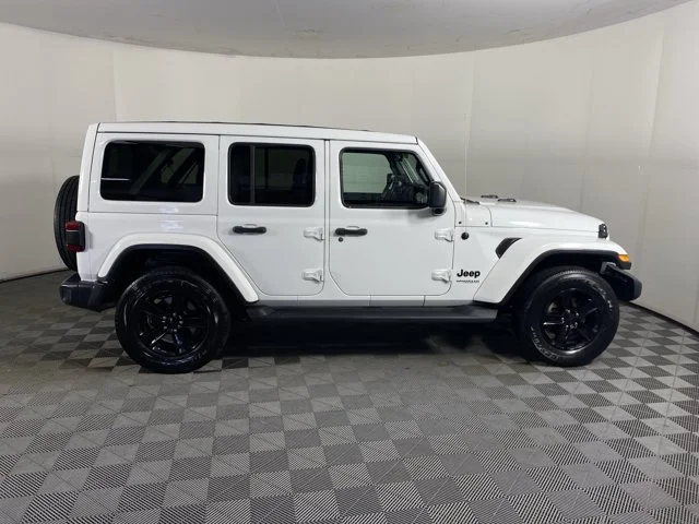 Used 2020 White Jeep Unlimited Sahara Altitude image 7