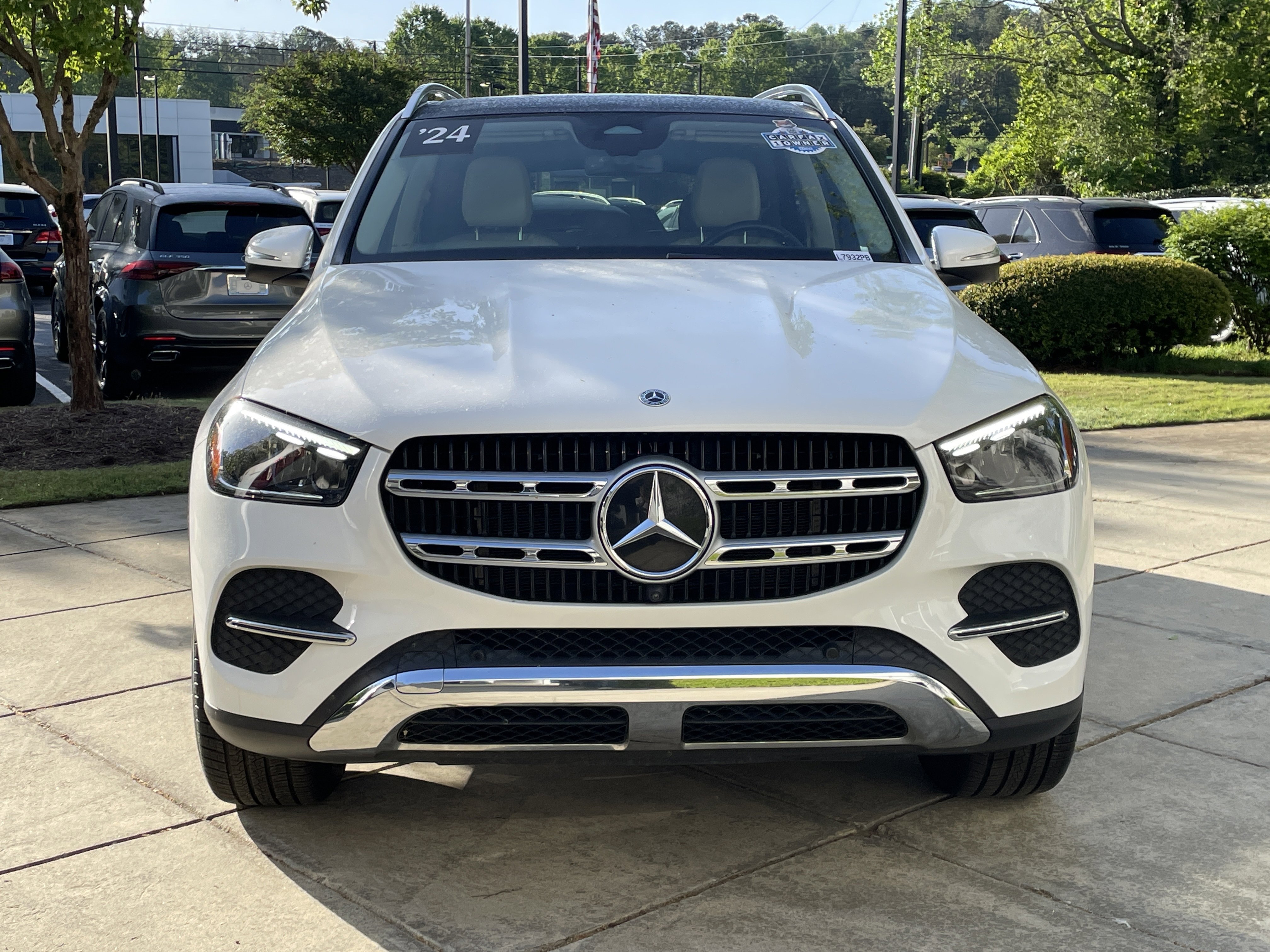 Certified Used 2024 Polar White Mercedes-Benz GLE 450 4MATIC® SUV image 3