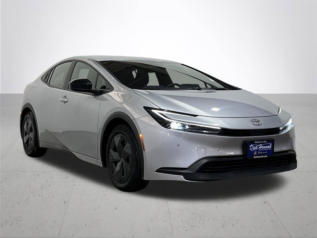 Used 2025 Cutting Edge Toyota LE image 8
