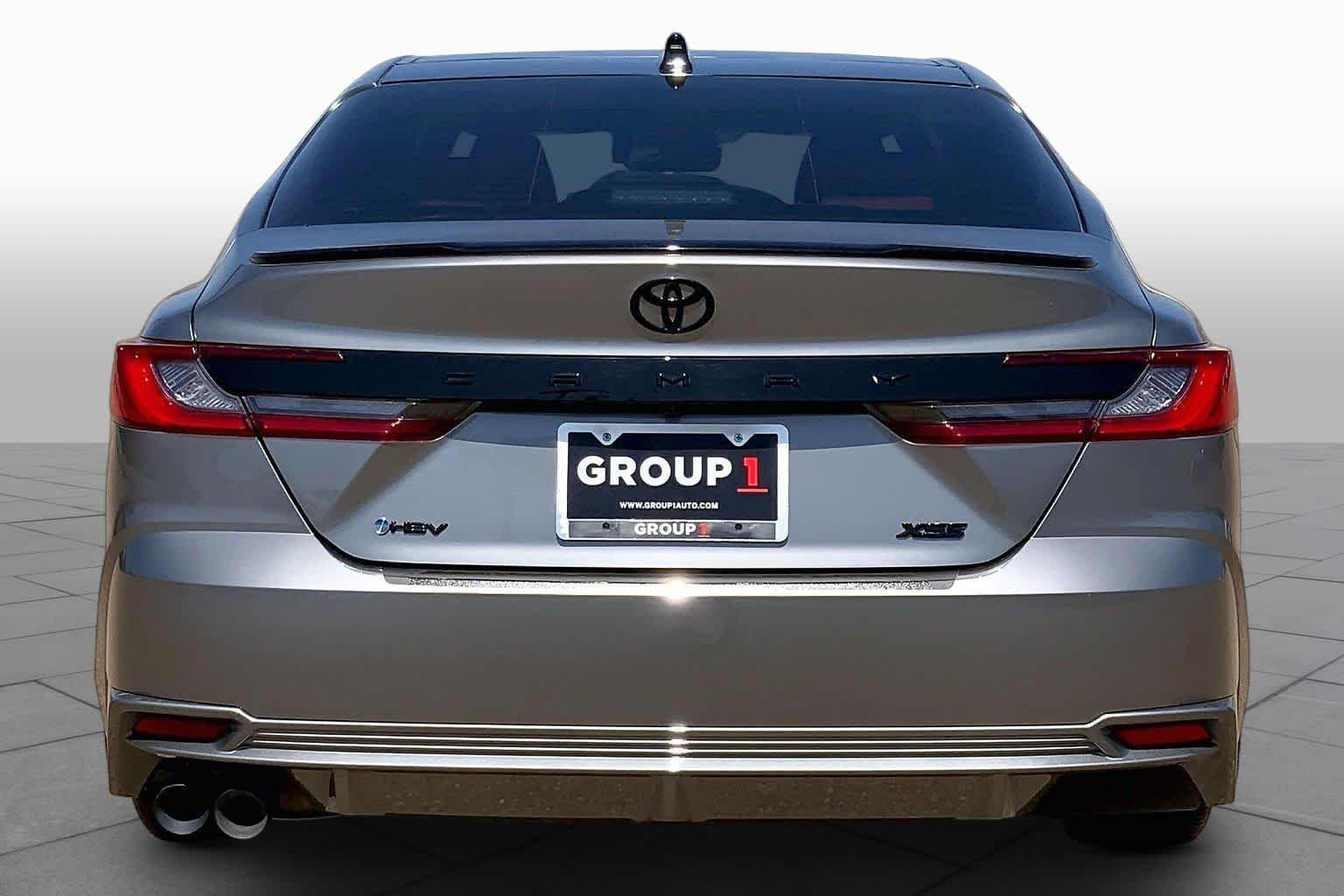 Used 2025 Heavy Metal Toyota XSE image 5