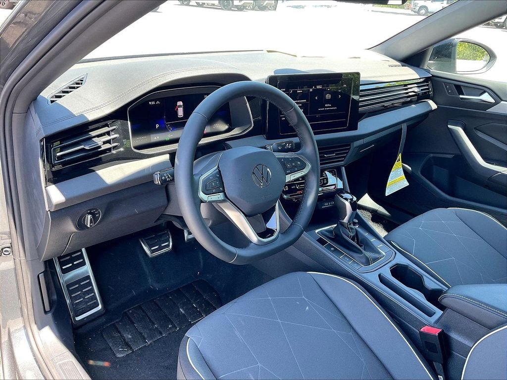 New 2026 Platinum Gray Metallic Volkswagen 1.5T Sport image 9