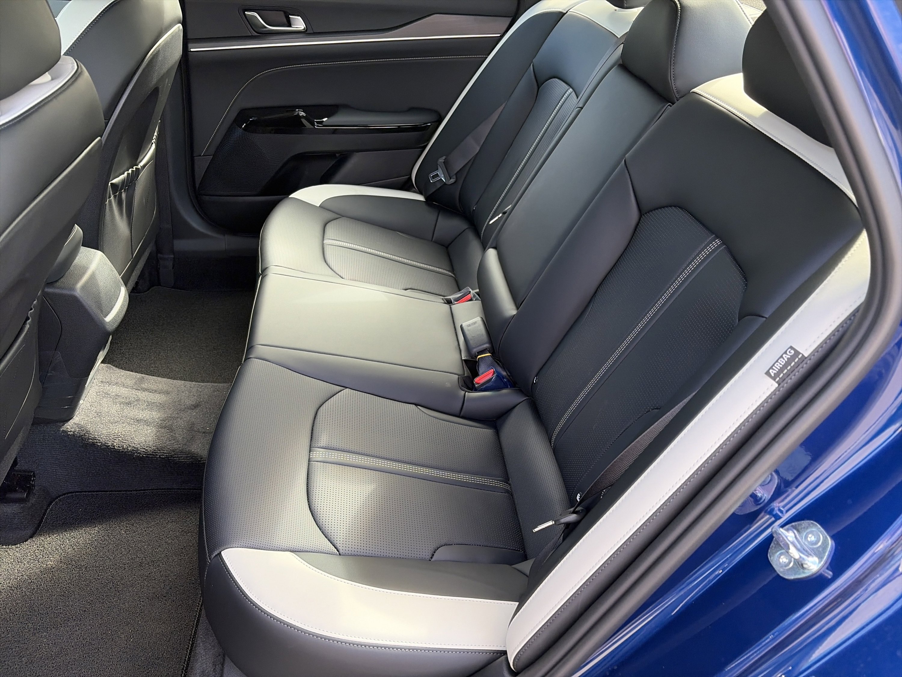 New 2026 Yacht Blue Kia GT-Line FWD image 25