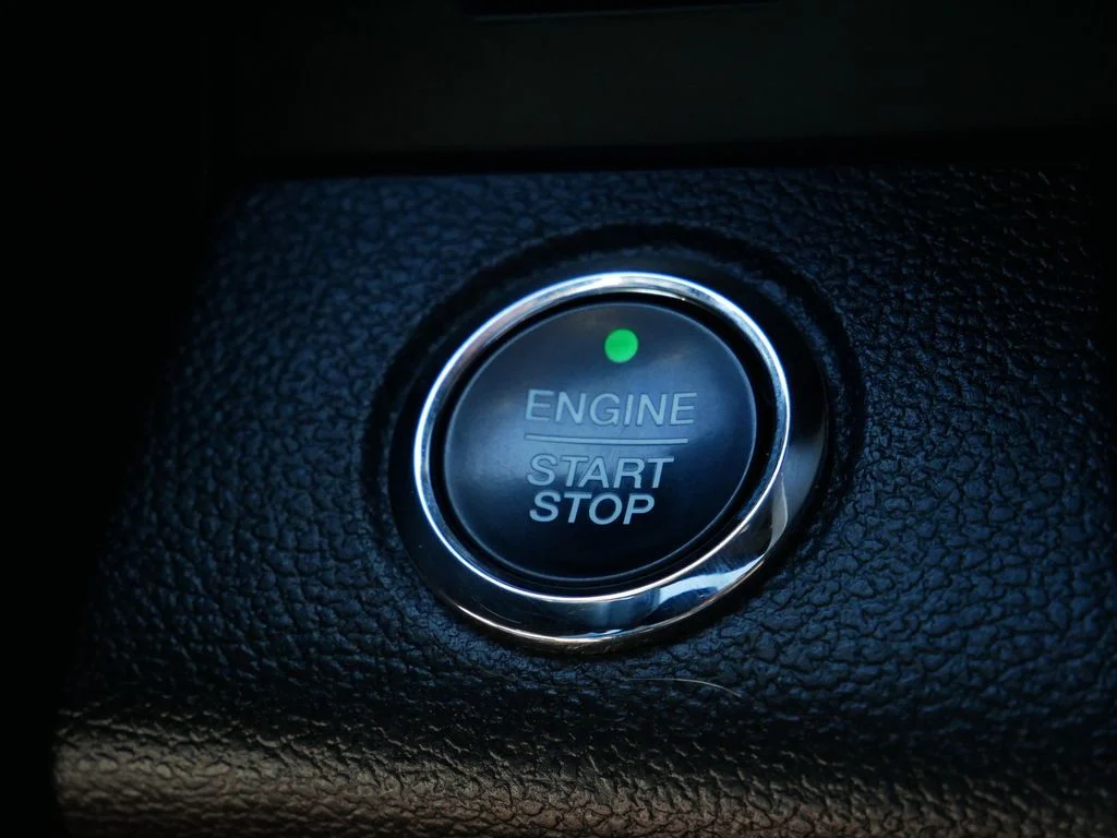 Used 2015 White Ford Platinum image 26