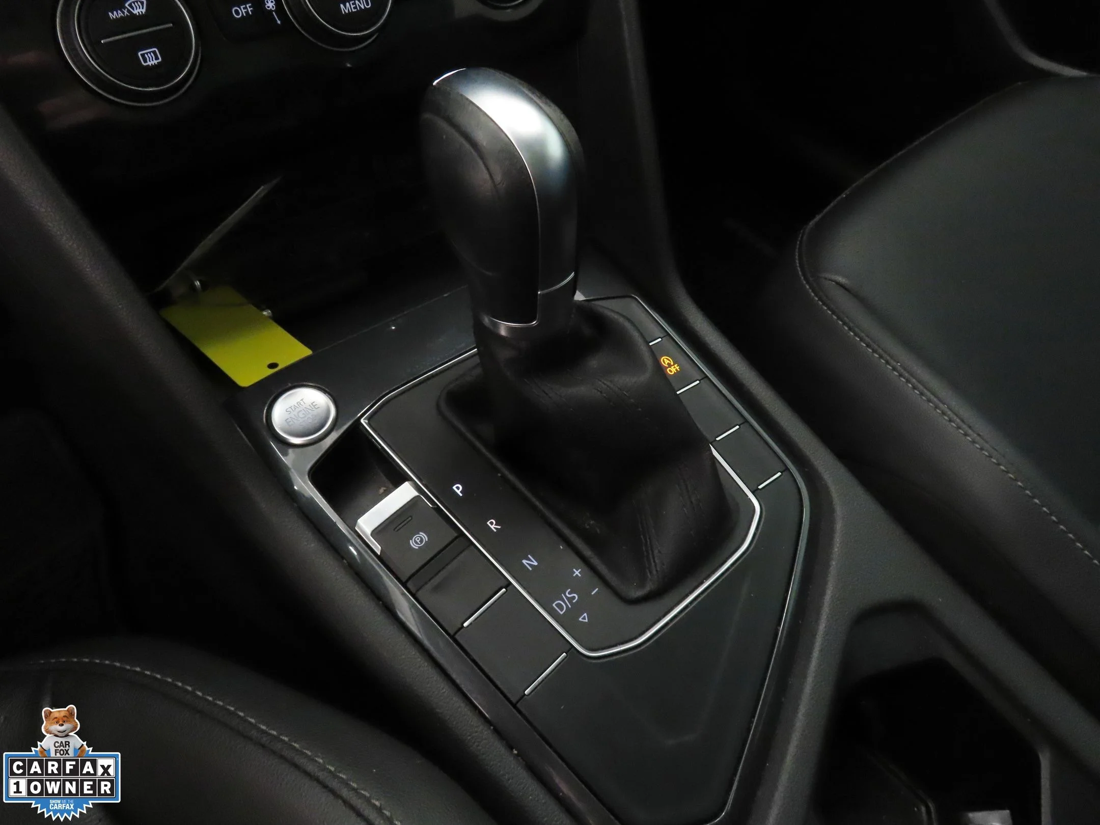 Used 2019 Black Volkswagen 2.0T SE image 17