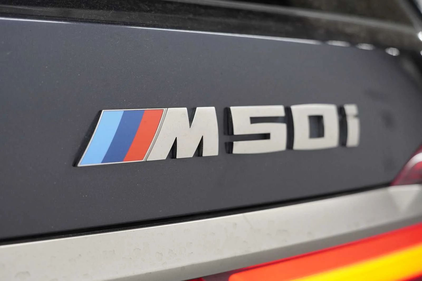 Used 2022 Carbon Black Metallic BMW M50i image 9